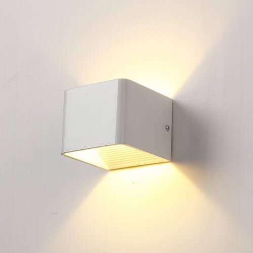 Đèn Hắt Tường Hộp Vuông Lio Lighting