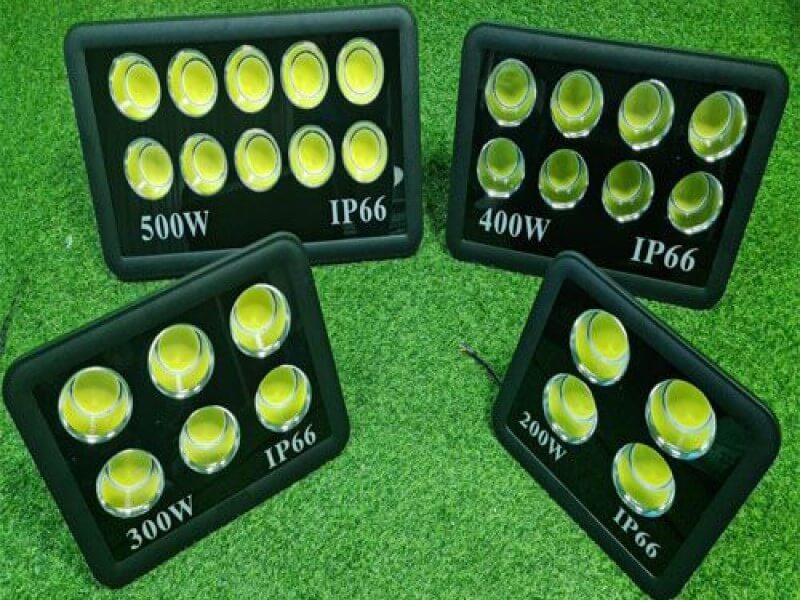 Các mẫu đèn pha cốc 8066